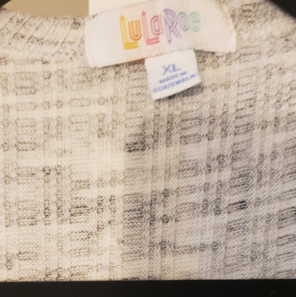 Sarah - Picture 2 of 4